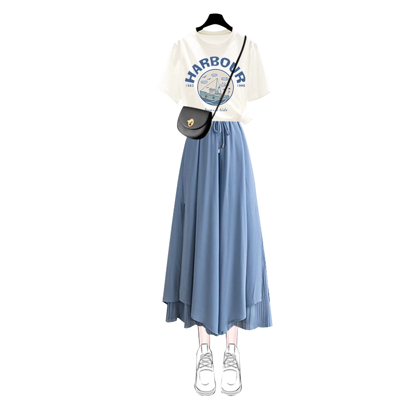 A complete set of chiffon pants and a women's T-shirt