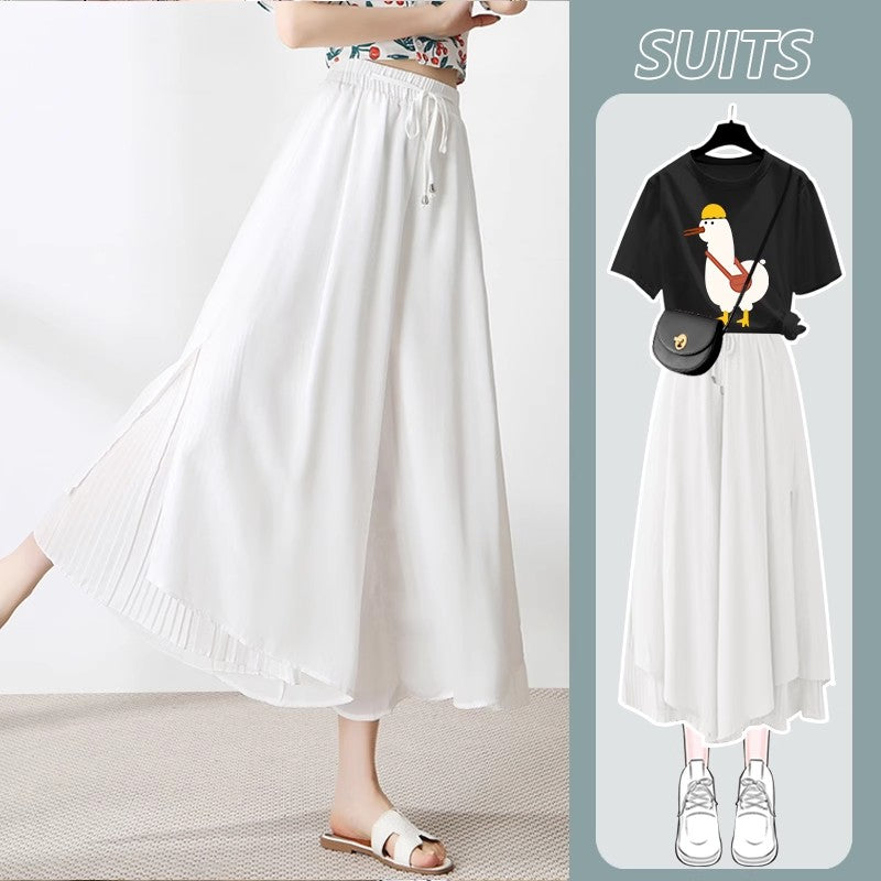 A complete set of chiffon pants and a women's T-shirt