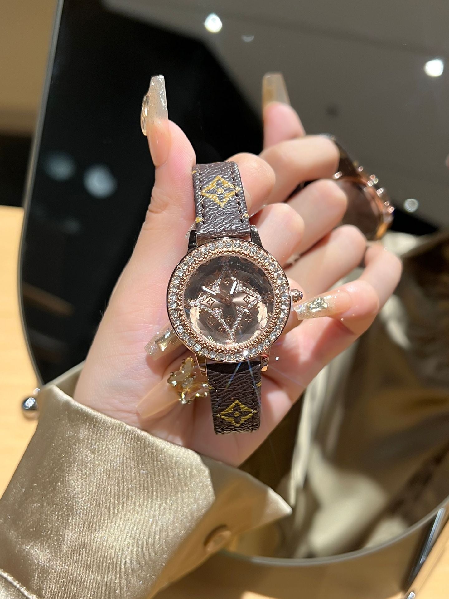 Diamond-encrusted digital women's steel belt